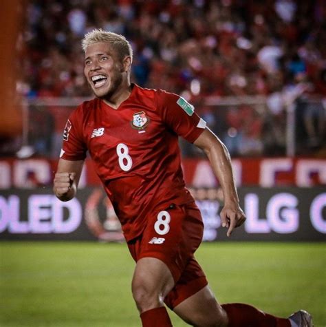 CRISTIAN MARTINEZ .